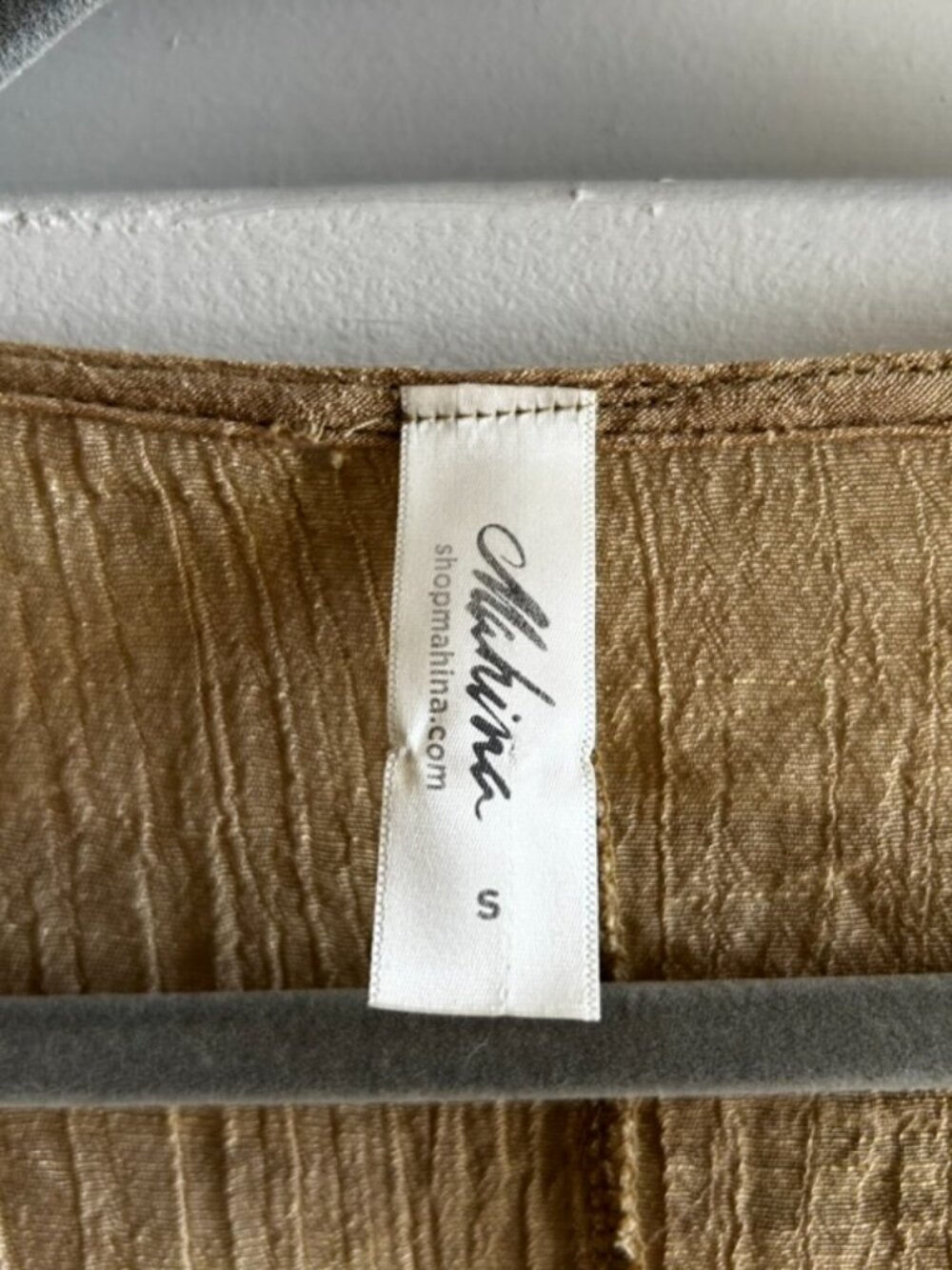 MAHINA top - Picture 2 of 3